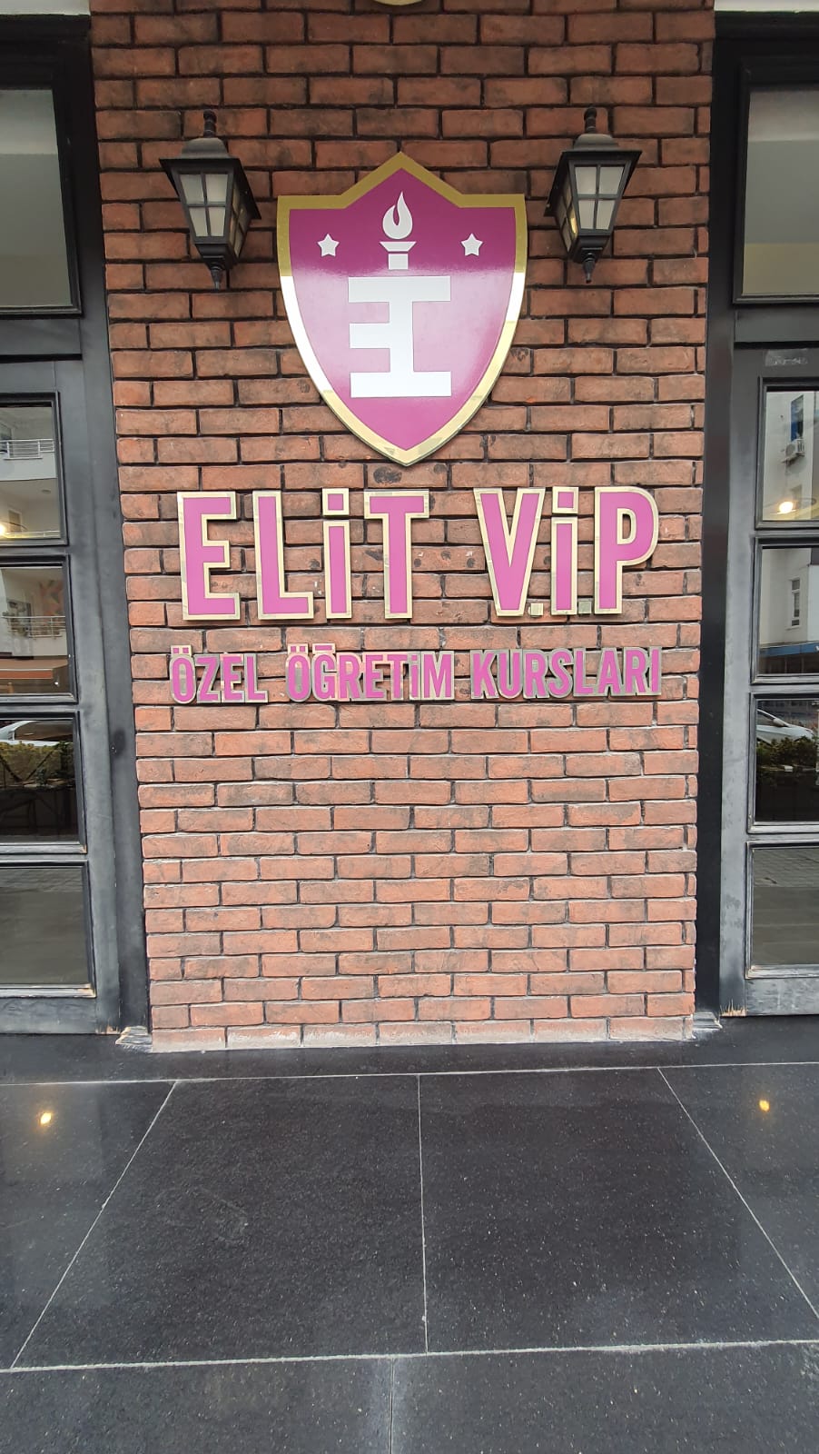 Kurumumuzdan Kareler