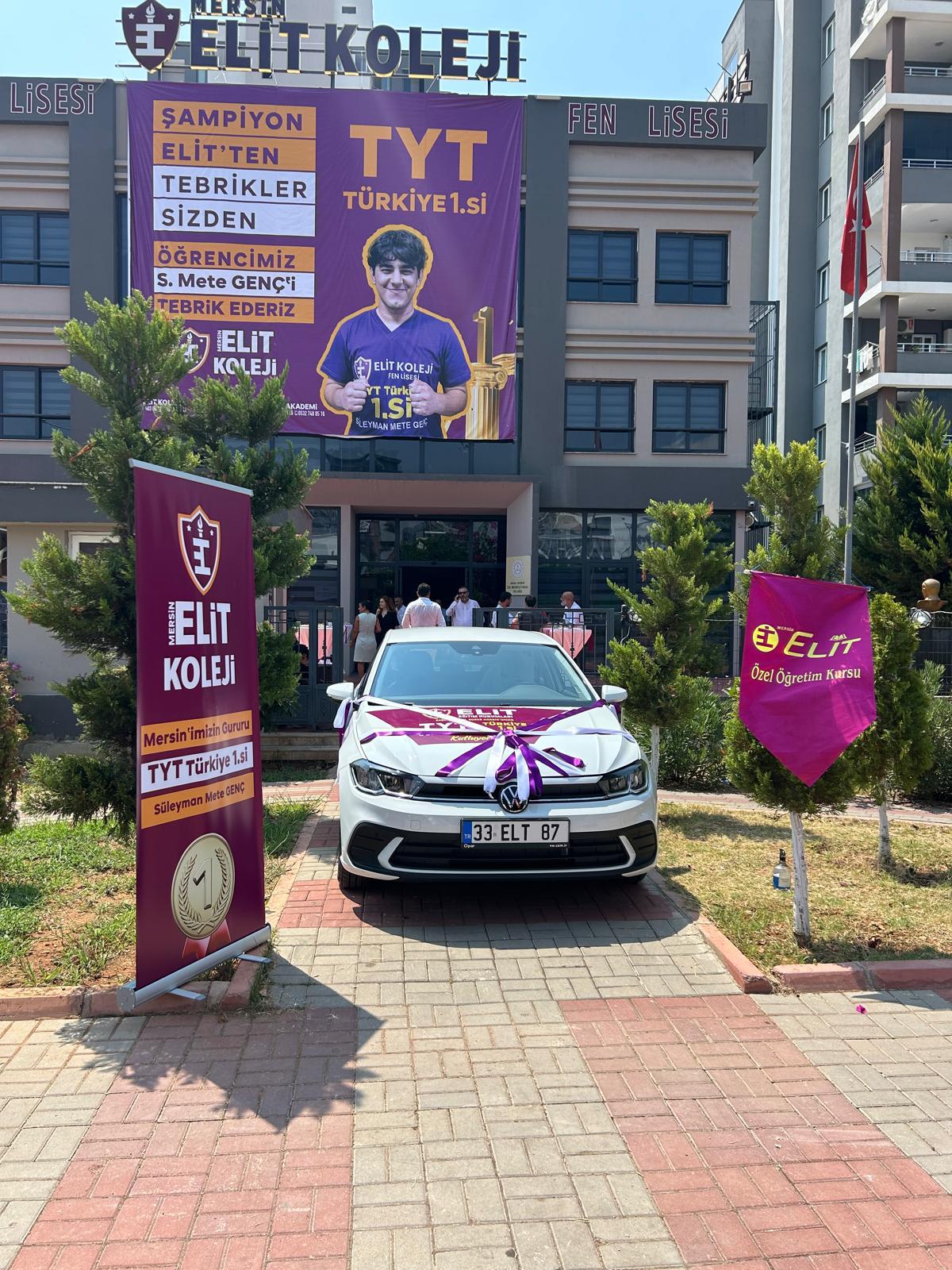 YKS TÜRKİYE 1.Sİ ÖĞRENCİMİZ SÜLEYMAN METE GENÇ'İN ÖDÜL TÖRENİ