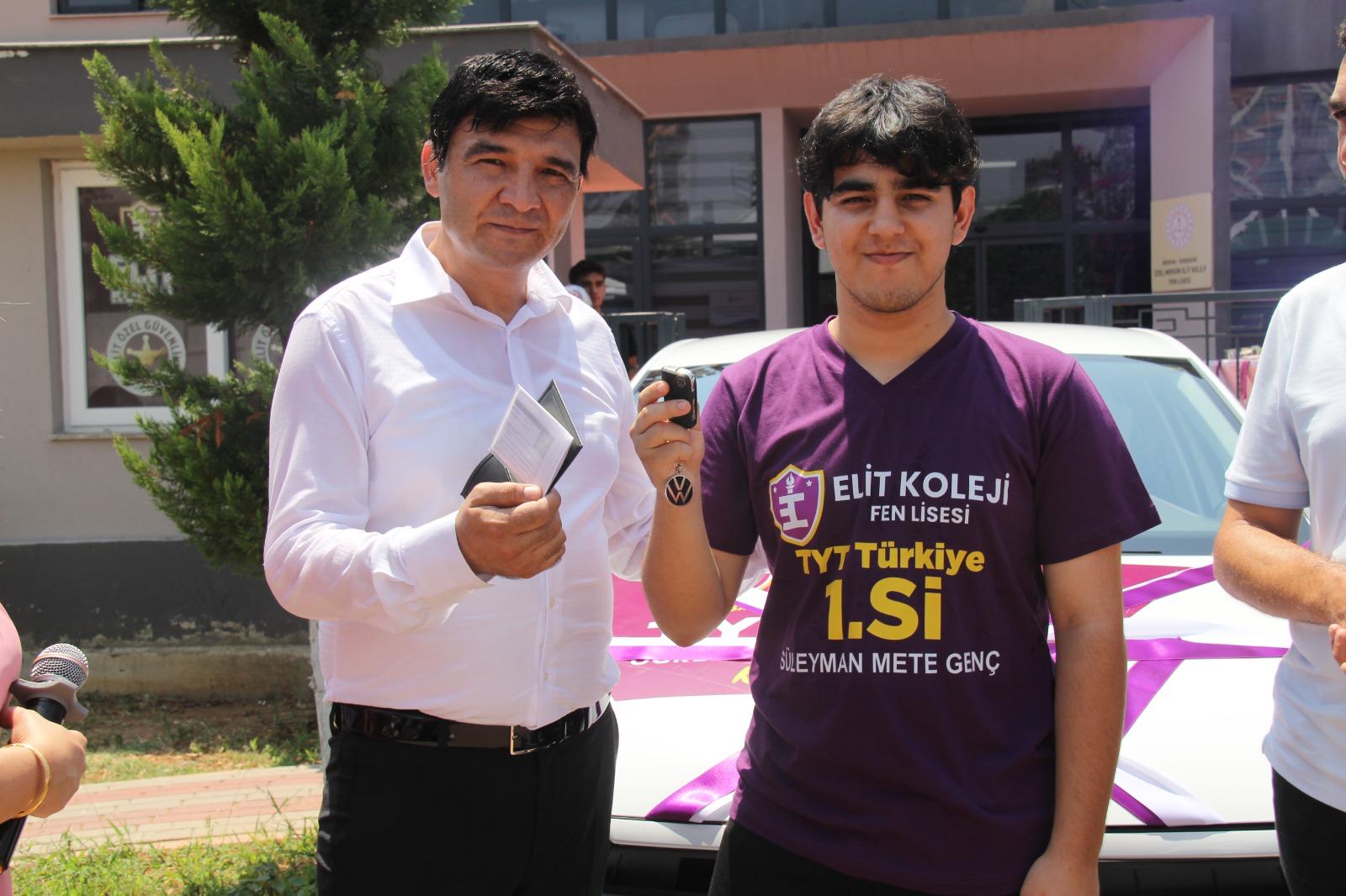 YKS TÜRKİYE 1.Sİ ÖĞRENCİMİZ SÜLEYMAN METE GENÇ'İN ÖDÜL TÖRENİ